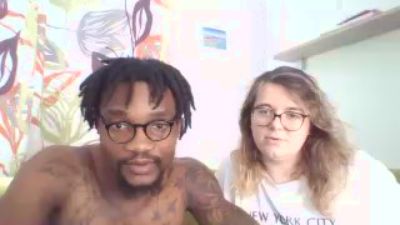 Room93x webcam model stream image