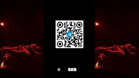 EvaCroan webcam model stream image