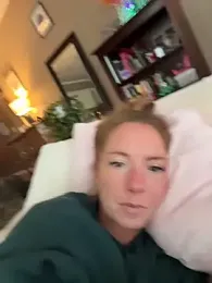 prettyprofessorpeach webcam model stream image