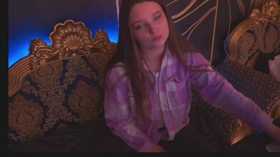 MagicPeachh webcam model stream image