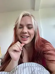 AnjaAmelia webcam model stream image