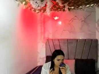 nahomi_hot2002 webcam model stream image