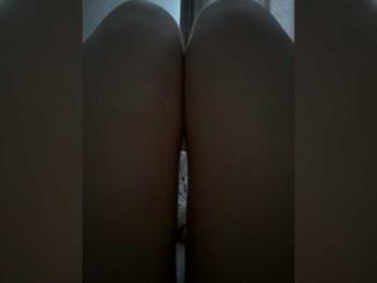 Alenka-may26 webcam model stream image