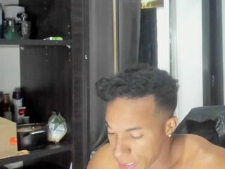 Mat Strong webcam flirt4free model stream image