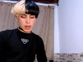 sweetass-18 webcam model stream image