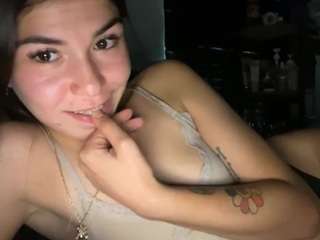 m2exclusivee webcam model stream image