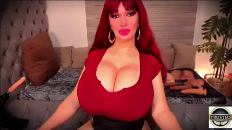 PlayfullMaria webcam model stream image