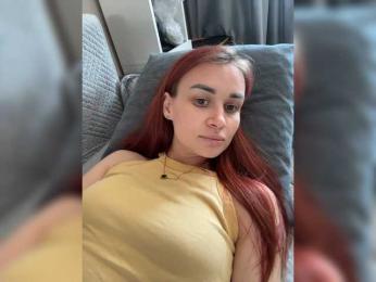 Aliice-Al webcam model stream image