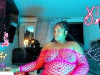 karimpink webcam model stream image