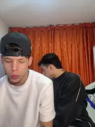 Yoskingg_moisest webcam model stream image