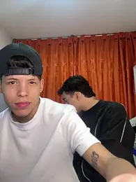 Yoskingg_moisest webcam model stream image