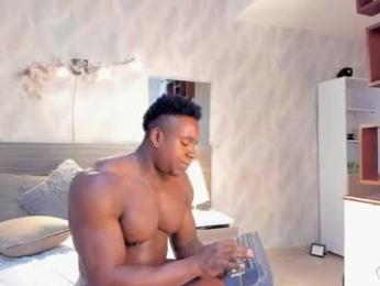 rogger_physique webcam model stream image