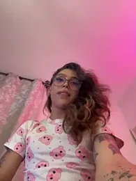 Samantha_Bernardo webcam stripchat model stream image