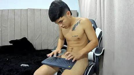 pipe_hot04 webcam model stream image