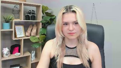 SweetLilyxo webcam cam4 model stream image