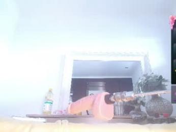 lusciouslipsxx webcam model stream image