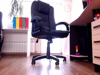 Carrie1337 webcam bongacams model stream image