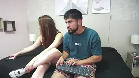 Camille_n_Shaggy webcam model stream image