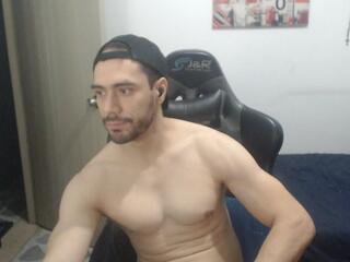 Jusstin I webcam model stream image