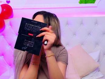 AriannaSins webcam bongacams model stream image