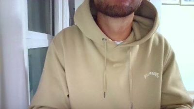 Surfer_30 webcam model stream image