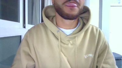 Surfer_30 webcam cam4 model stream image