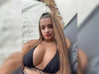 ------_ webcam bongacams model stream image