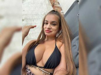 ------_ webcam bongacams model stream image