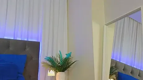 Ariana_Petite webcam model stream image