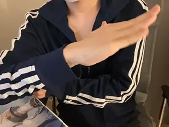 heerobok webcam model stream image
