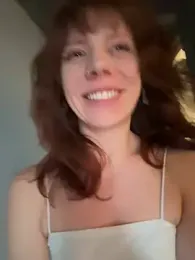 Oopsfoxy webcam model stream image