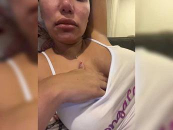 EmilyLeah webcam bongacams model stream image