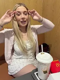 CherryAuroraa webcam model stream image