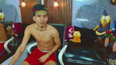 SkinnycuteAlyer webcam cam4 model stream image