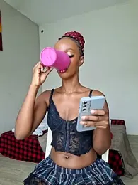Kamdollie webcam model stream image
