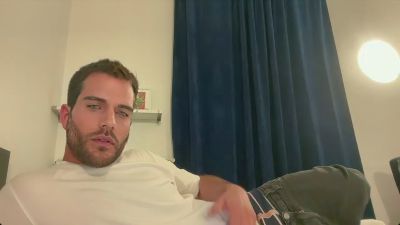 HardCris webcam model stream image