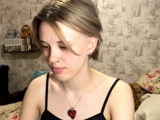 violetcrawshaw webcam model stream image