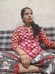 lovelypooja93 webcam model stream image