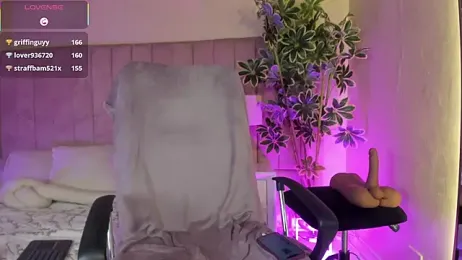 Mia_mtnz02 webcam model stream image