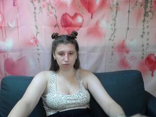 Liliana Shine webcam model stream image