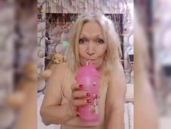 LizSage webcam model stream image