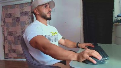 supermanboyxxl webcam model stream image