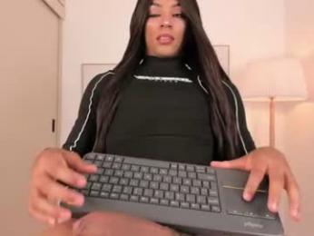 raven_sweets webcam model stream image