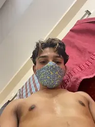 Vivaan_25 webcam model stream image