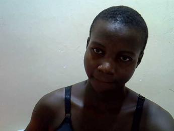 Prettiegal webcam model stream image