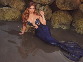 ChloeNova webcam model stream image