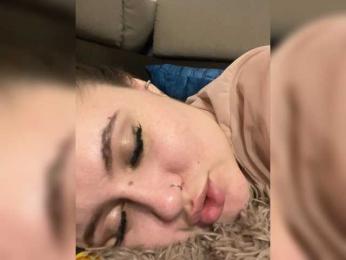 alina08 webcam model stream image