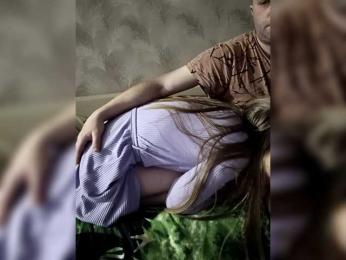 Denis-AnnaGG webcam model stream image