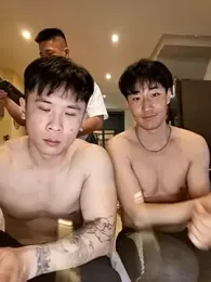 day-18 webcam model stream image