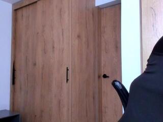 Darius Ions webcam model stream image